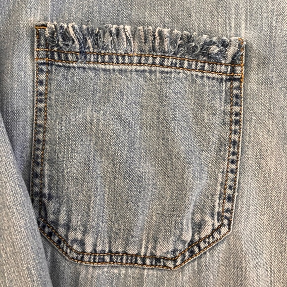 UPCYCLED Levi’s Denim Shirt w/Labradoodle Golden Doodle Colorful. XL (men’s L). - Picture 5 of 10